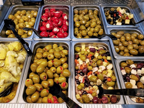olive-bar-c48c Deli Olive Bar