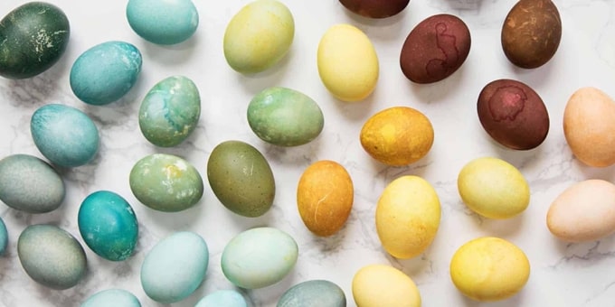 Naturally Dyed Eggs
